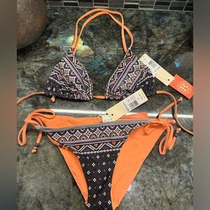 Roxy reversible bikini set